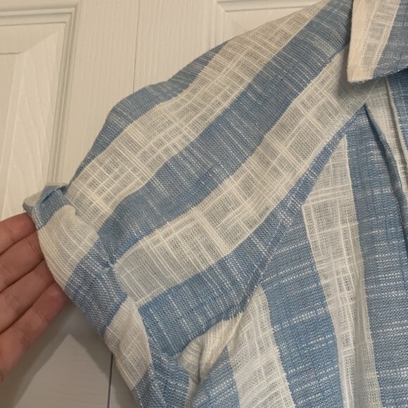 We The Free Away At Sea Striped Linen Blend Button Down Cropped Collared Shirt - Picture 7 of 11